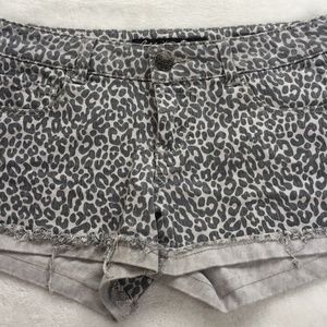 Celebrity Pink Animal Print Cuffed Shorts Size 3